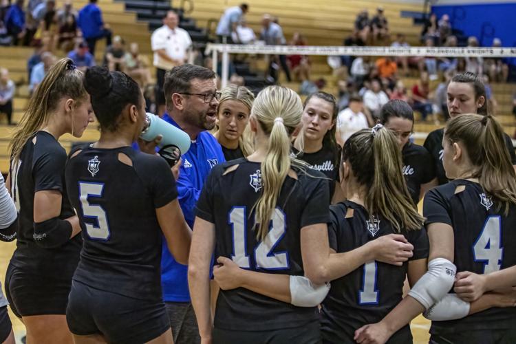 Volleyball Knocks off Raptors